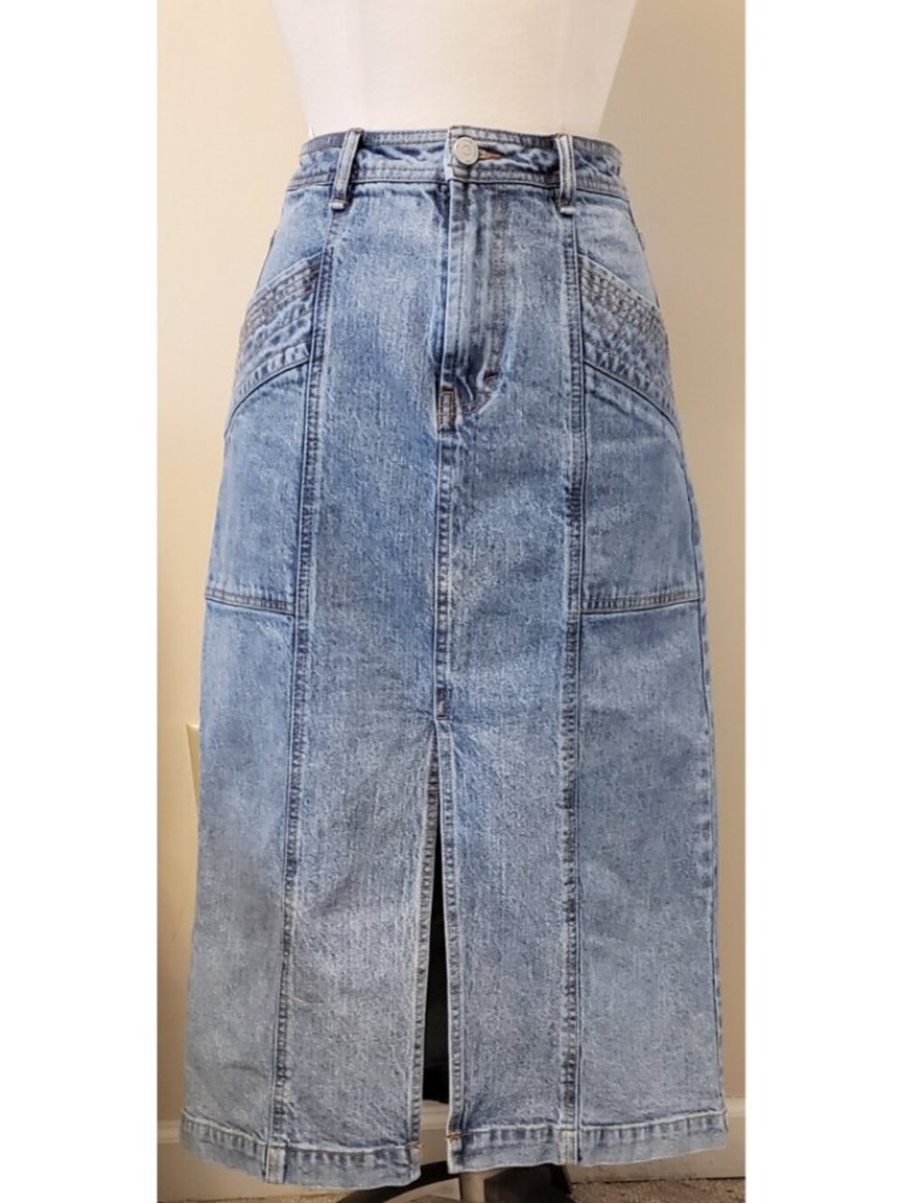 HABITUAL Denim Skirt Size 4/27 Light Wash Front Slit Seamed